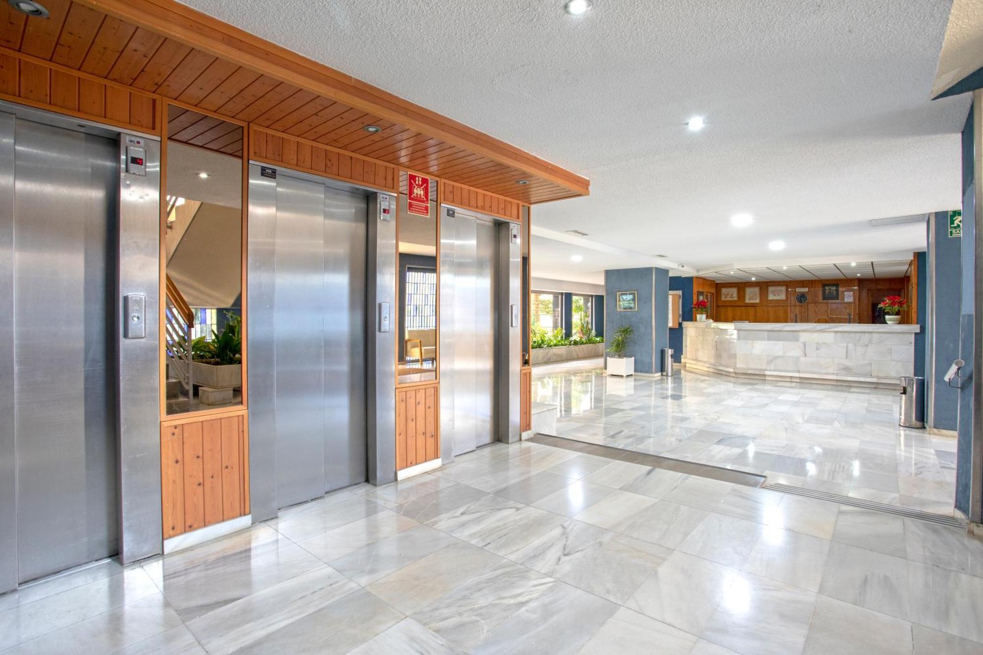 1004 - Beachfront Apartment On El Paseo, 4 Pers - Air Conditionning - Wi-Fi - Smart Tv Almunecar Exterior foto