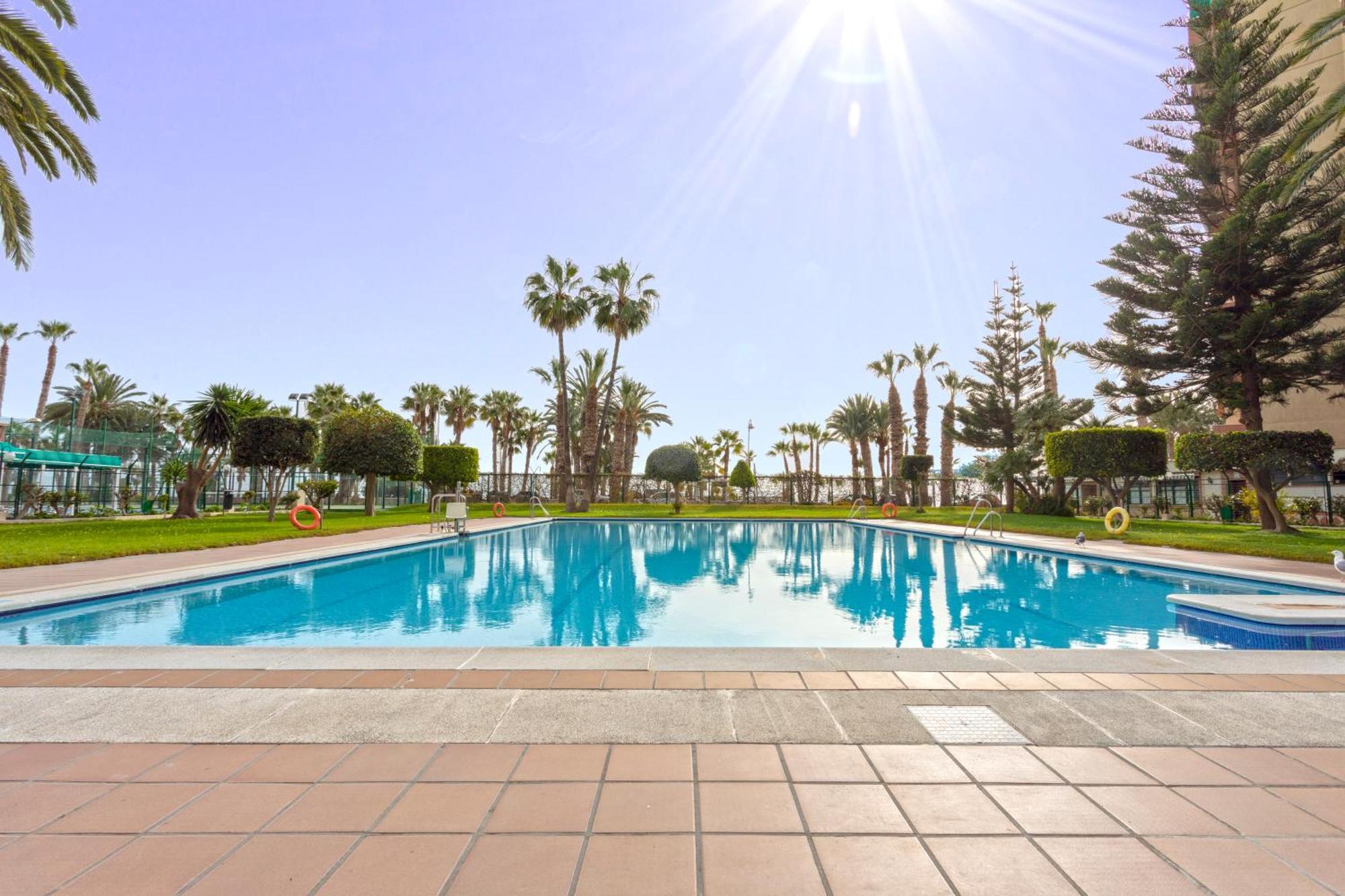 1004 - Beachfront Apartment On El Paseo, 4 Pers - Air Conditionning - Wi-Fi - Smart Tv Almunecar Exterior foto